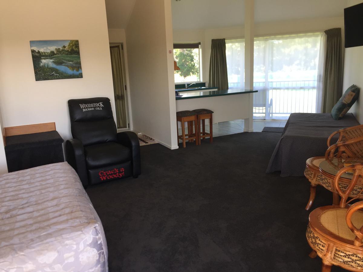 Golflands Motel Auckland Exterior photo